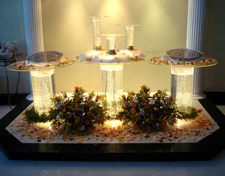 mesa com pé borbulhante 